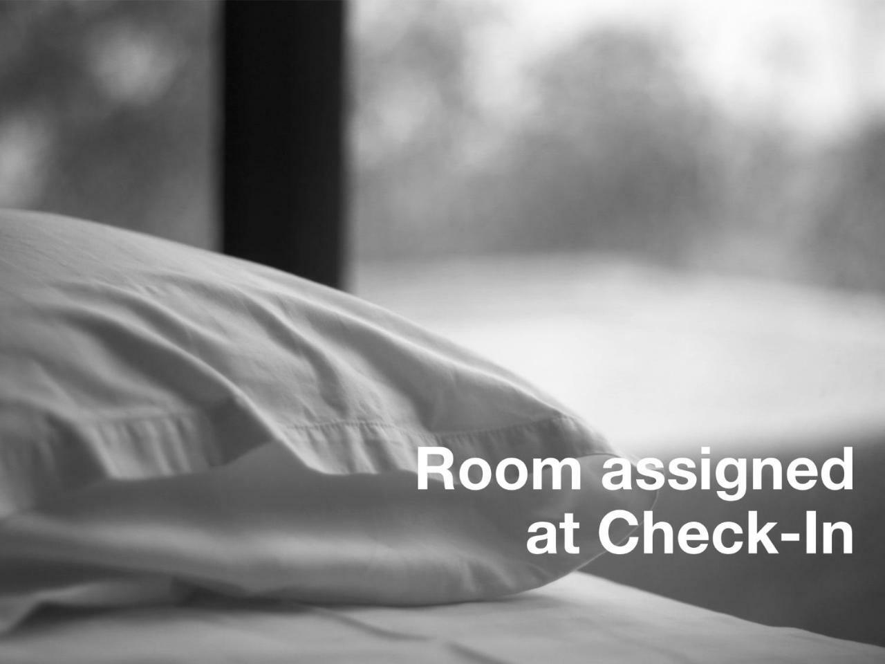The Central Park North New York Room photo